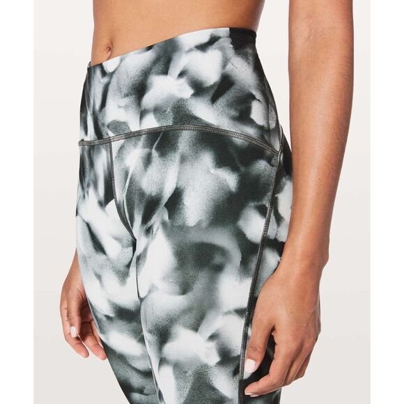 Lululemon Train Times 7/8 Pant 25" | Blush Blossom| Size 6 Like New - Picture 2 of 10